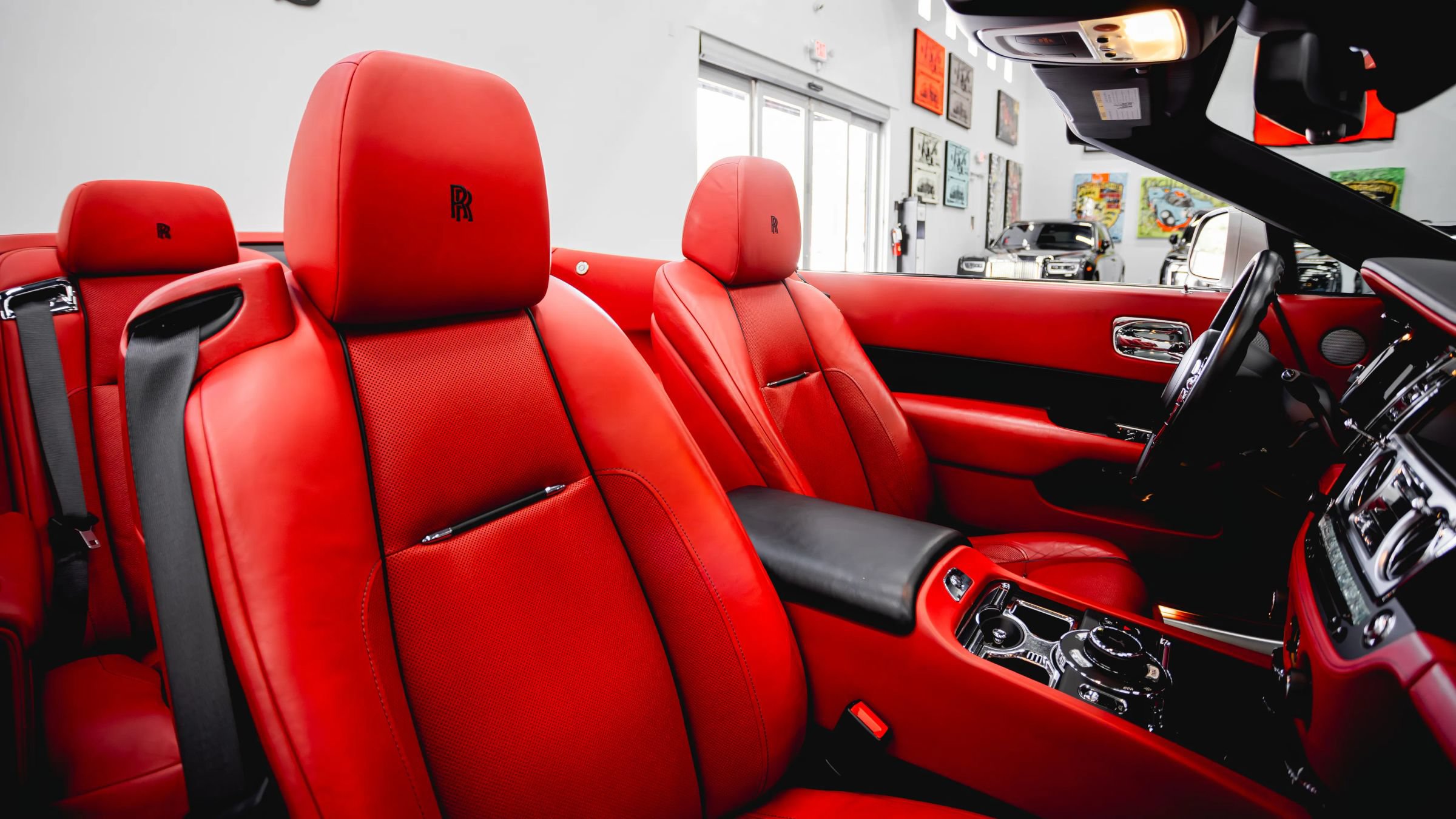 Used 2017 Rolls-Royce Dawn RWD image 63