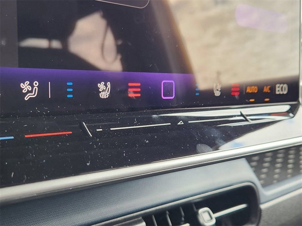New 2025 Volkswagen ID. Buzz Pro S RWD image 13
