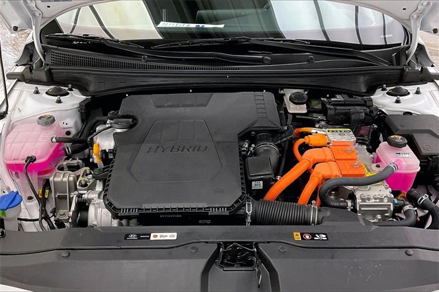 Used 2025 Hyundai Elantra SEL image 28