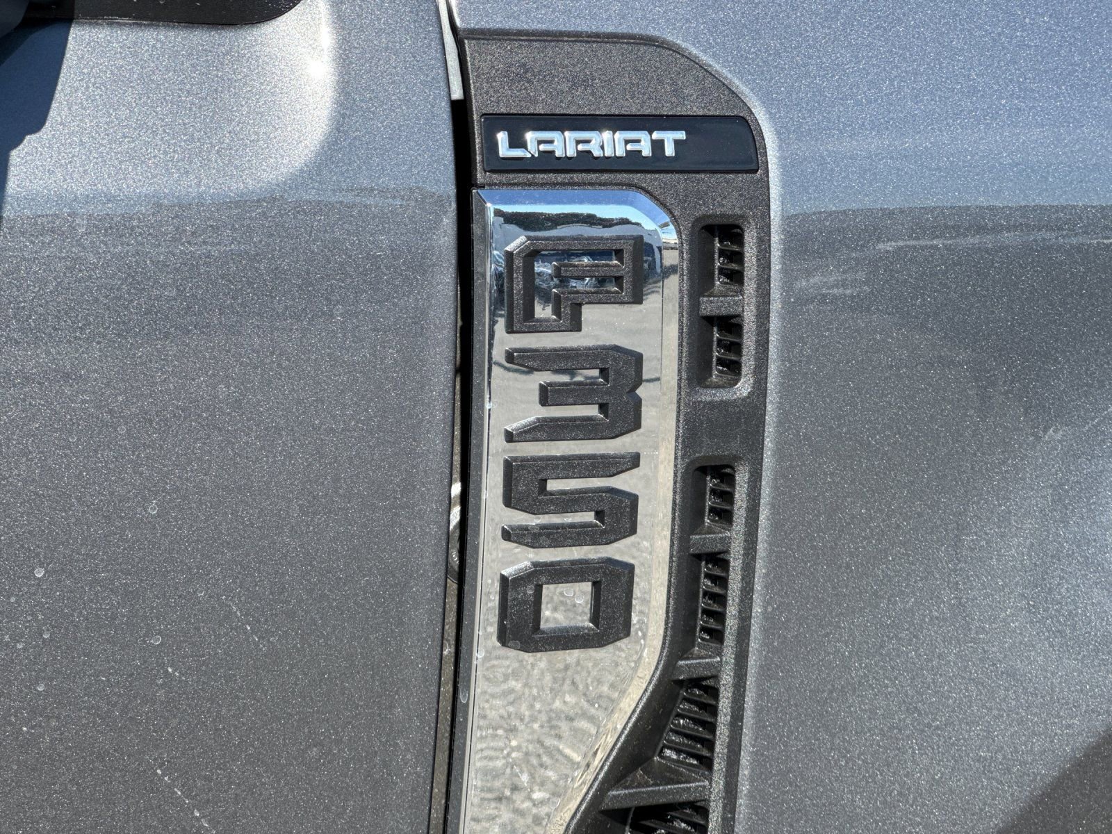 New 2026 Ford F350 Lariat w/ Lariat Ultimate Package image 32