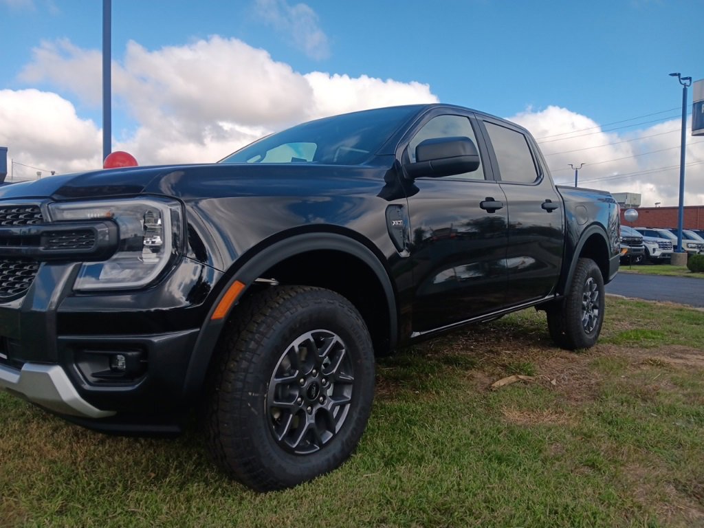 New 2025 Ford Ranger XLT w/ Equipment Group 301A High image 3