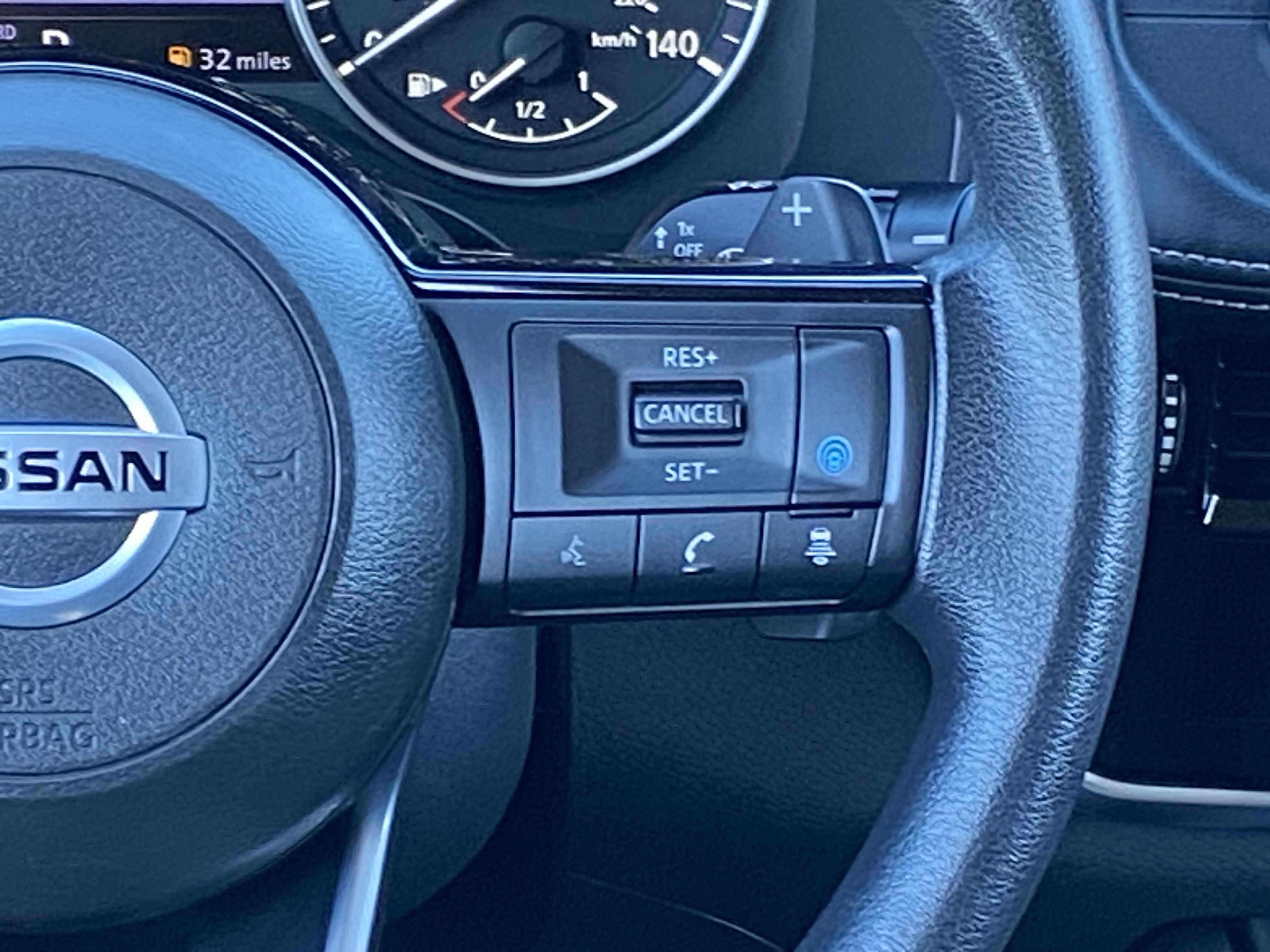 Used 2021 Nissan Rogue SV image 18