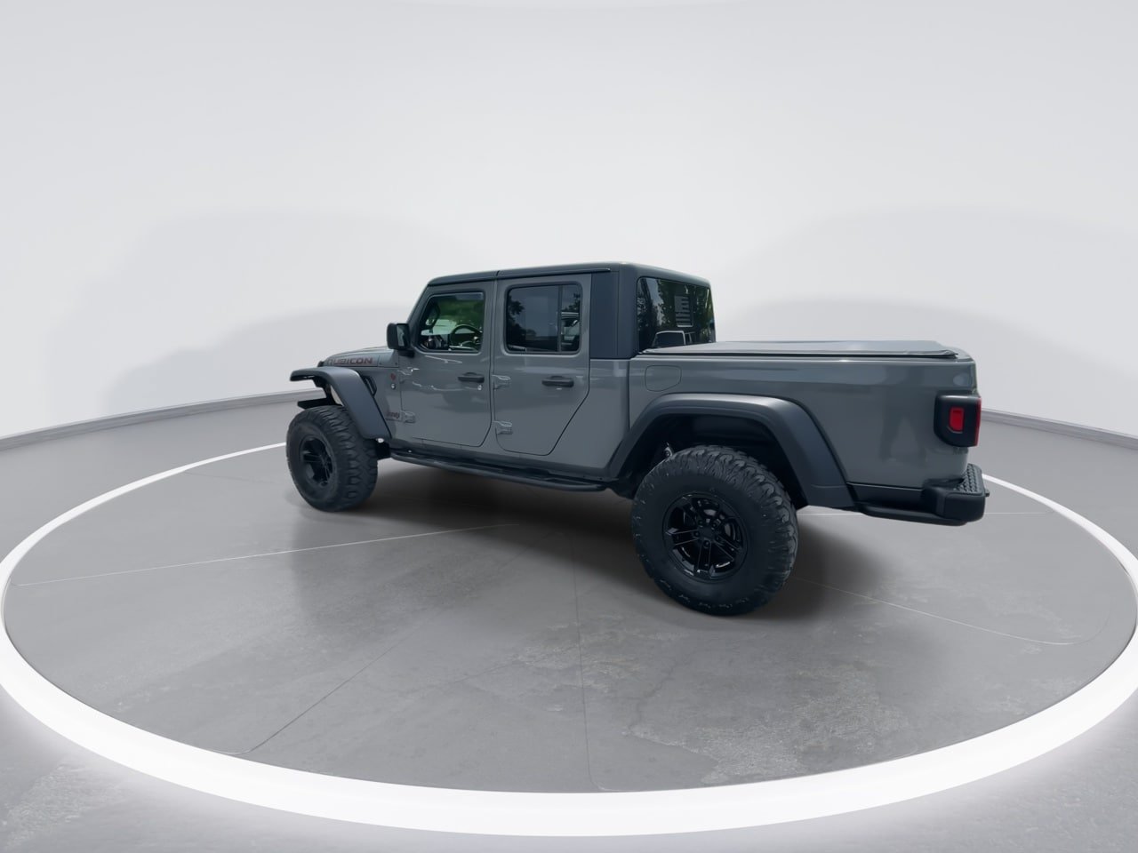 Used 2021 Jeep Gladiator Rubicon w/ Cold Weather Group AWD/4WD image 6