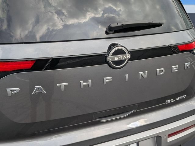 Certified 2025 Nissan Pathfinder SL AWD/4WD image 10