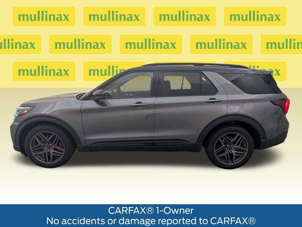 Used 2025 Ford Explorer ST w/ Sun And Sound Package image 10