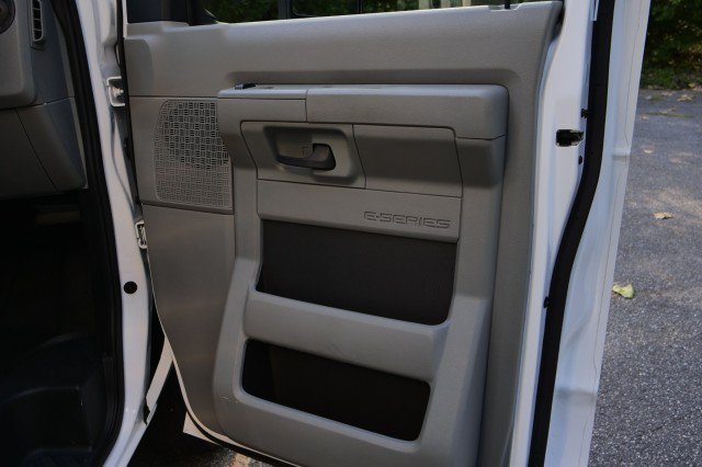 Used 2022 Ford E-350 and Econoline 350 Super Duty w/ Power Windows & Locks Group RWD image 17