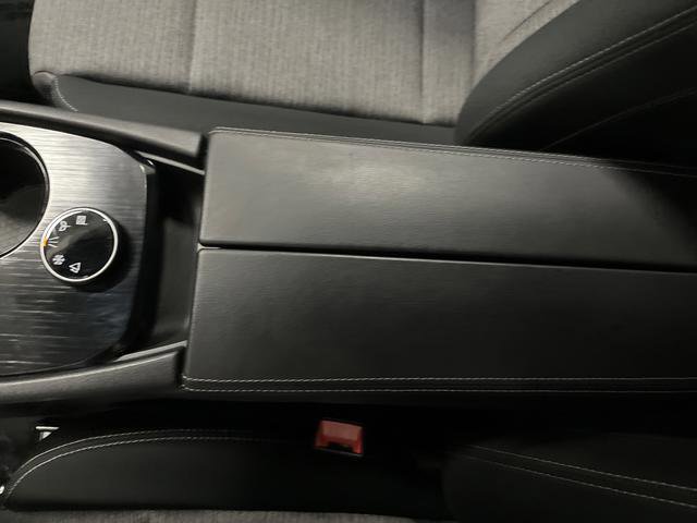 Used 2023 Nissan Rogue SV image 17