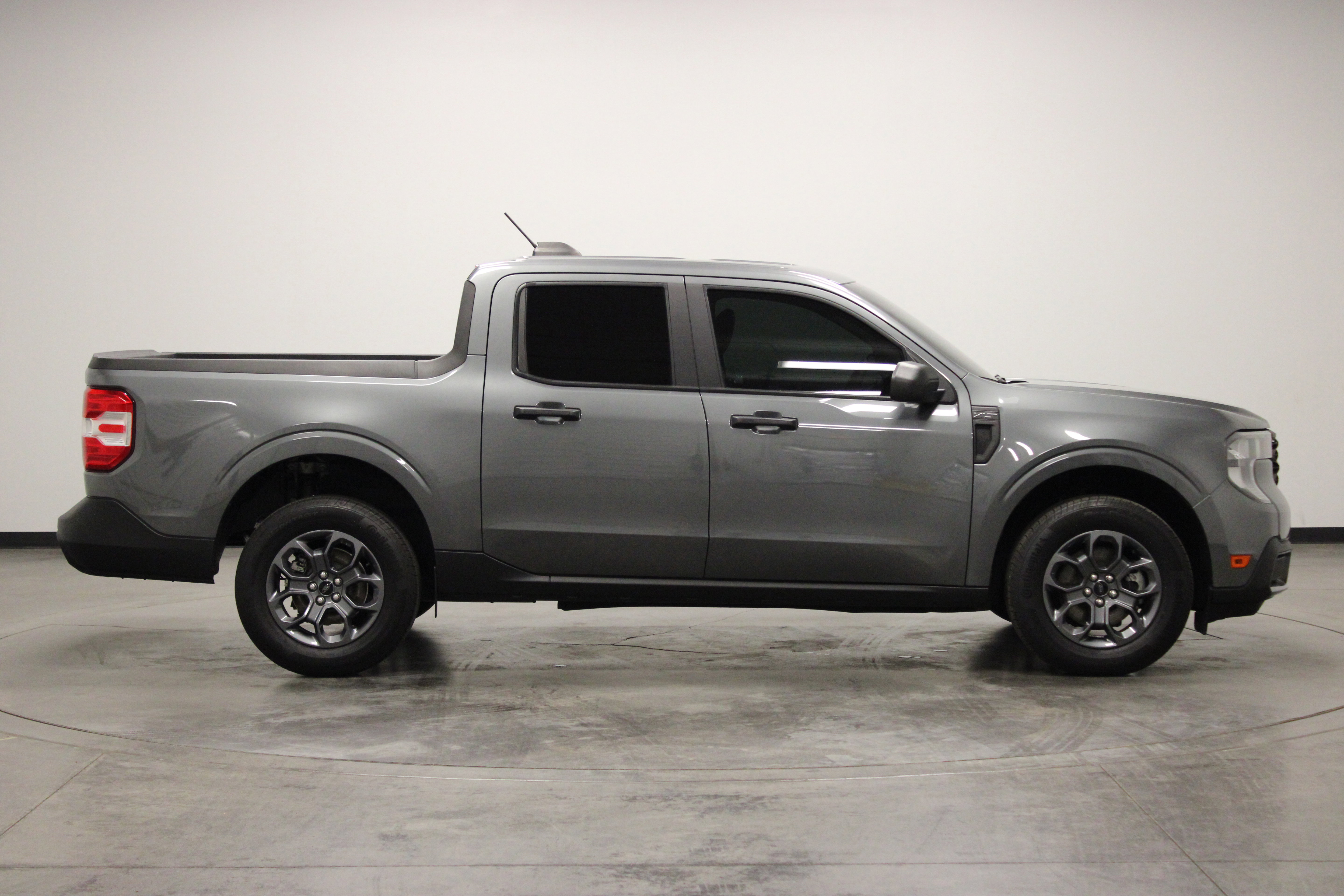 Used 2025 Ford Maverick XLT AWD/4WD image 9