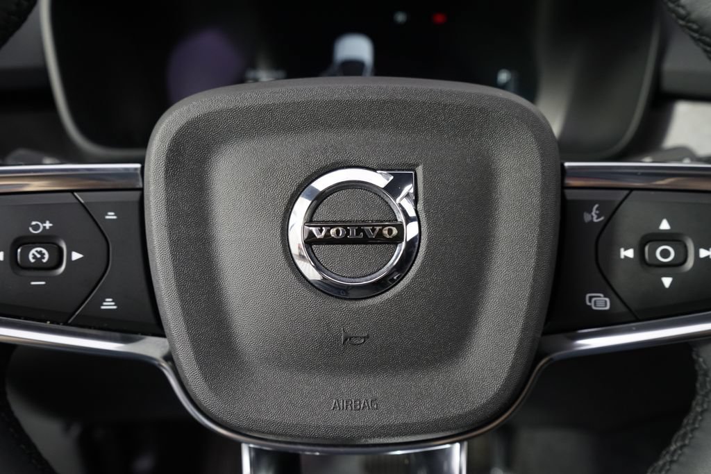 Used 2023 Volvo C40 P8 Recharge Ultimate AWD/4WD image 35