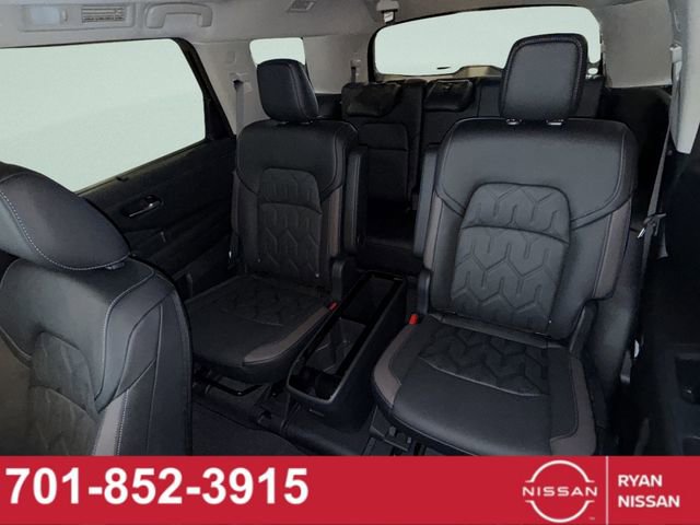 New 2026 Nissan Pathfinder Platinum image 39