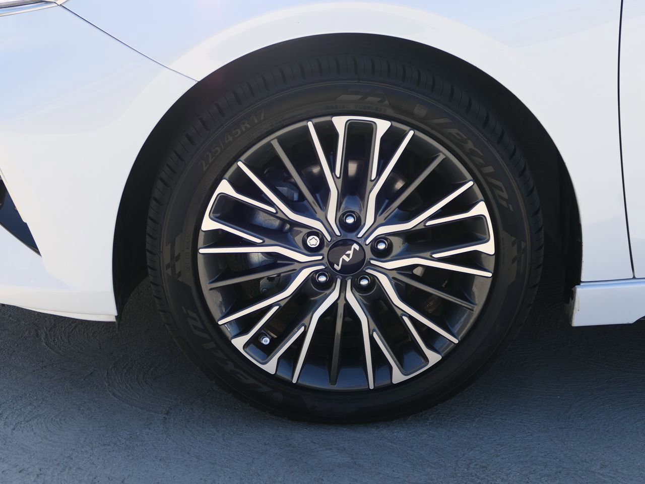 Used 2023 Kia Forte GT-Line w/ GT-Line Technology Package image 10