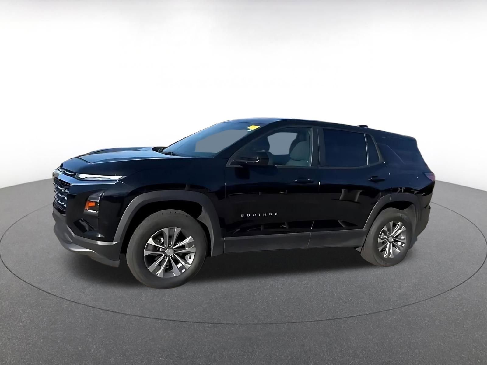 Used 2025 Chevrolet Equinox LT image 8