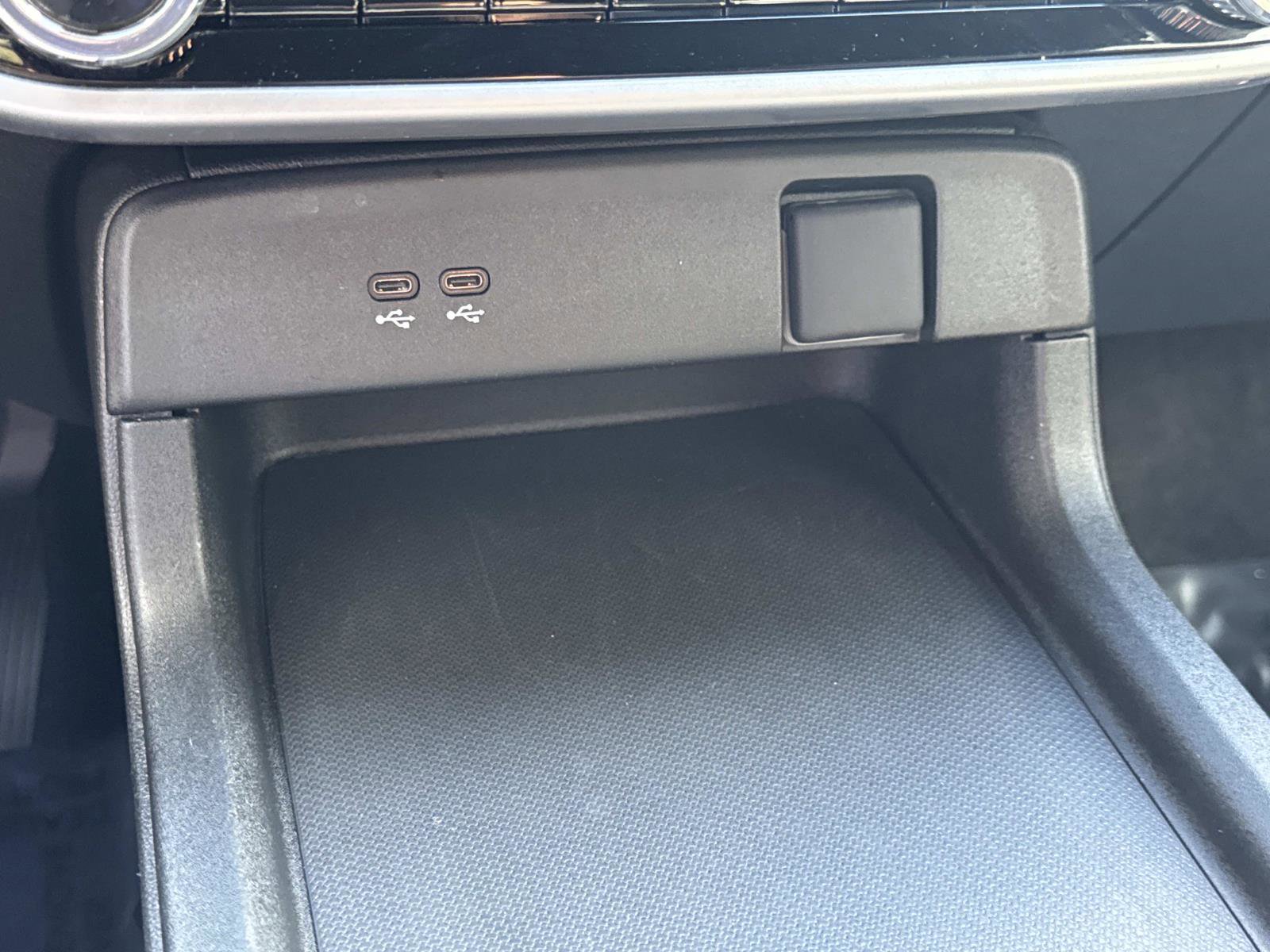 Used 2024 Honda Prologue EX image 25