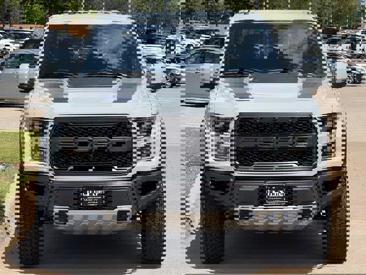 Used 2017 Ford F150 Raptor w/ Equipment Group 802A Luxury image 2