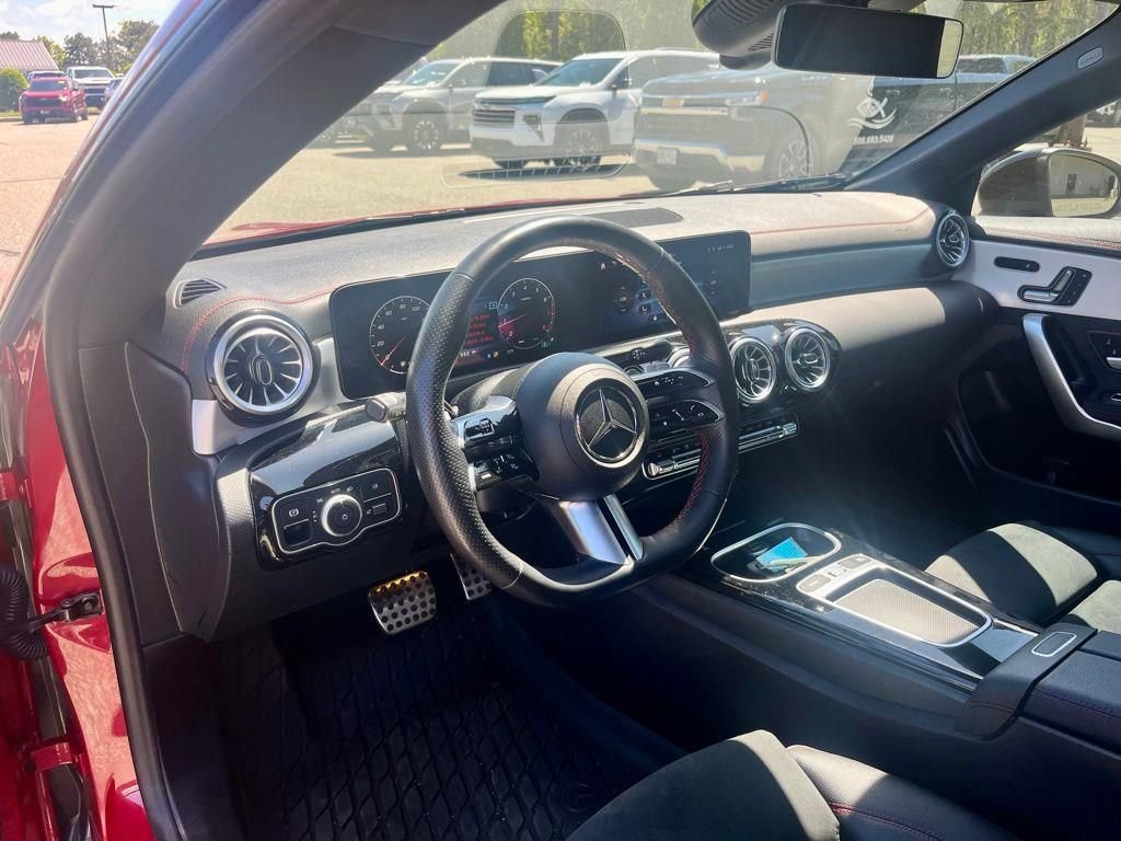 Used 2024 Mercedes-Benz CLA 250 4MATIC image 11