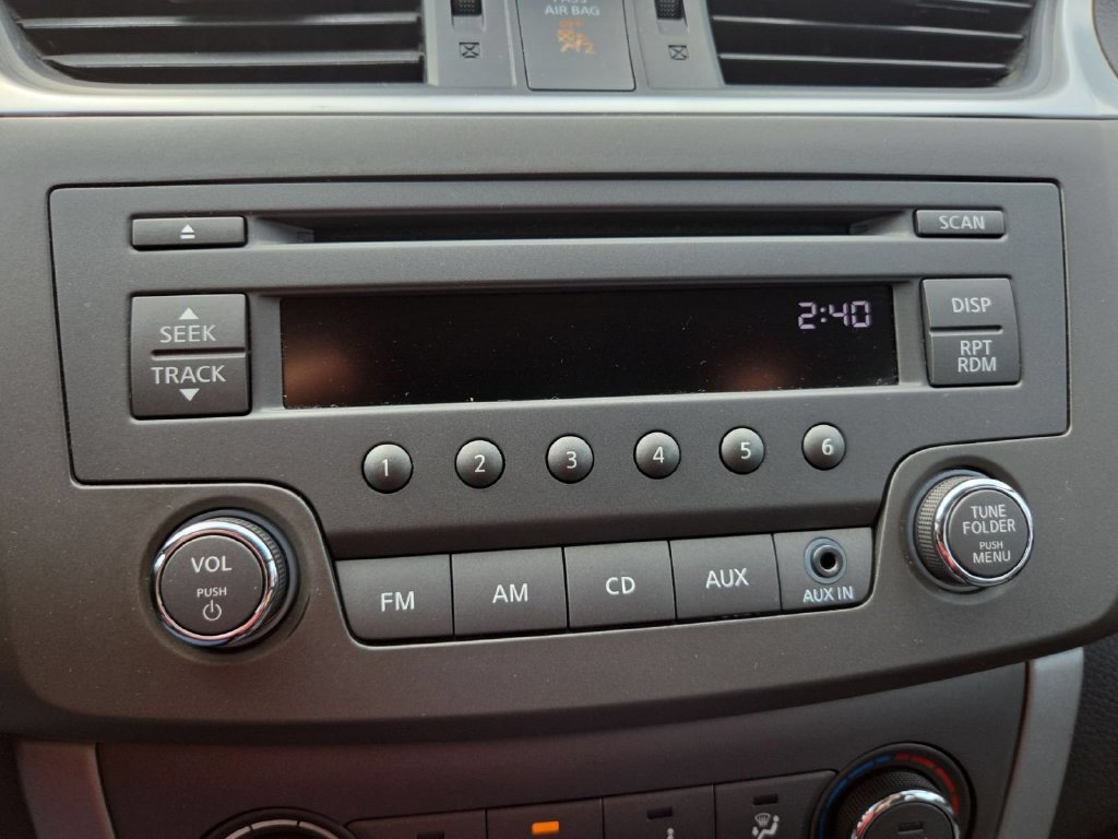 Used 2014 Nissan Sentra SV FWD image 21