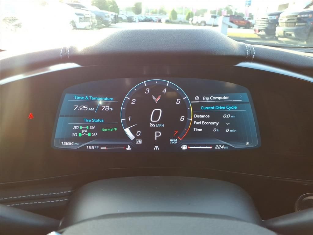 Used 2024 Chevrolet Corvette Stingray Coupe RWD image 13