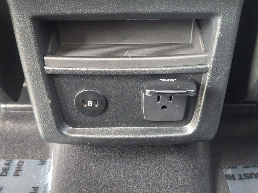 Used 2022 Ford Edge SEL w/ Convenience Package image 18