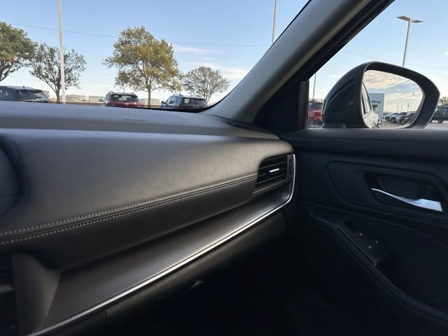 Used 2025 Nissan Rogue SV FWD image 21