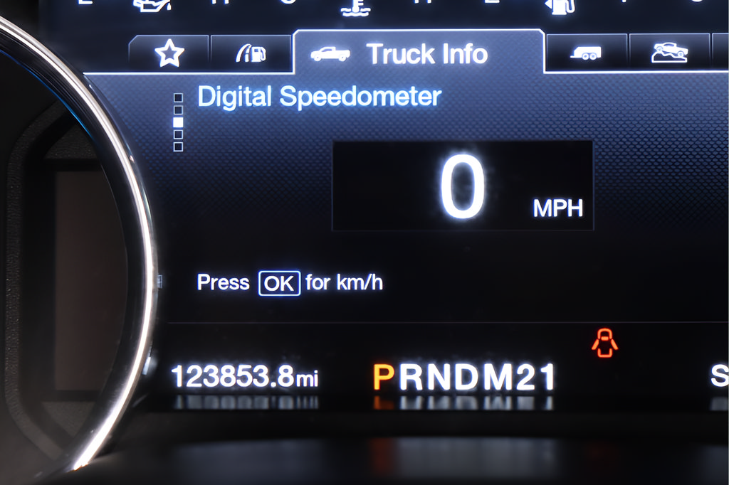 Used 2017 Ford F250 Platinum w/ Platinum Ultimate Package AWD/4WD image 17
