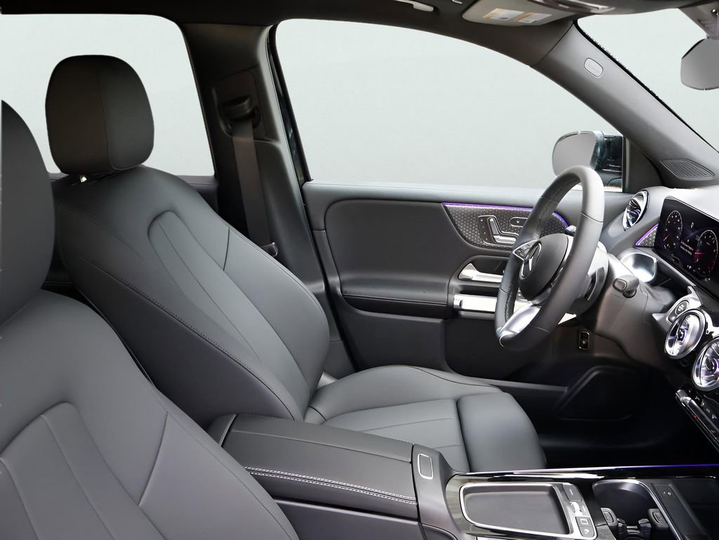 Certified 2025 Mercedes-Benz GLB 250 4MATIC image 10