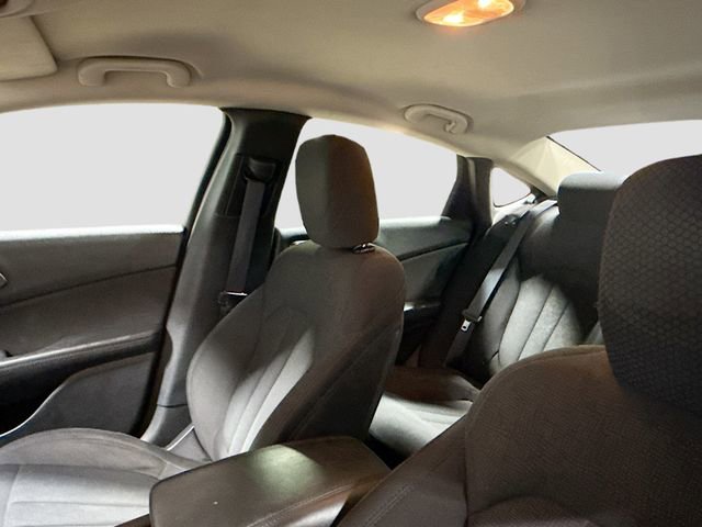 Used 2016 Chrysler 200 Limited w/ Convenience Group image 20