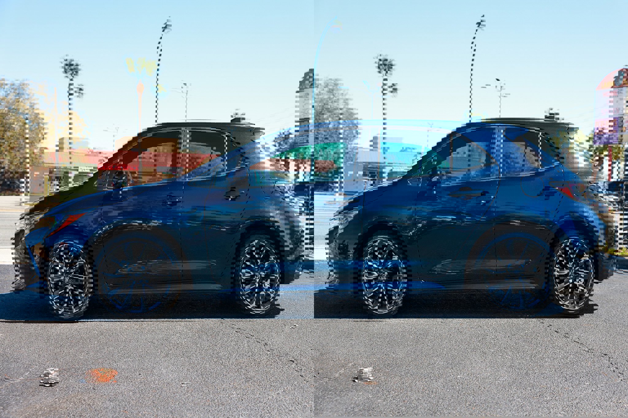 Used 2021 Toyota Corolla XSE image 8