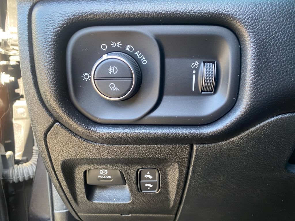 Used 2022 RAM 1500 Big Horn AWD/4WD image 21