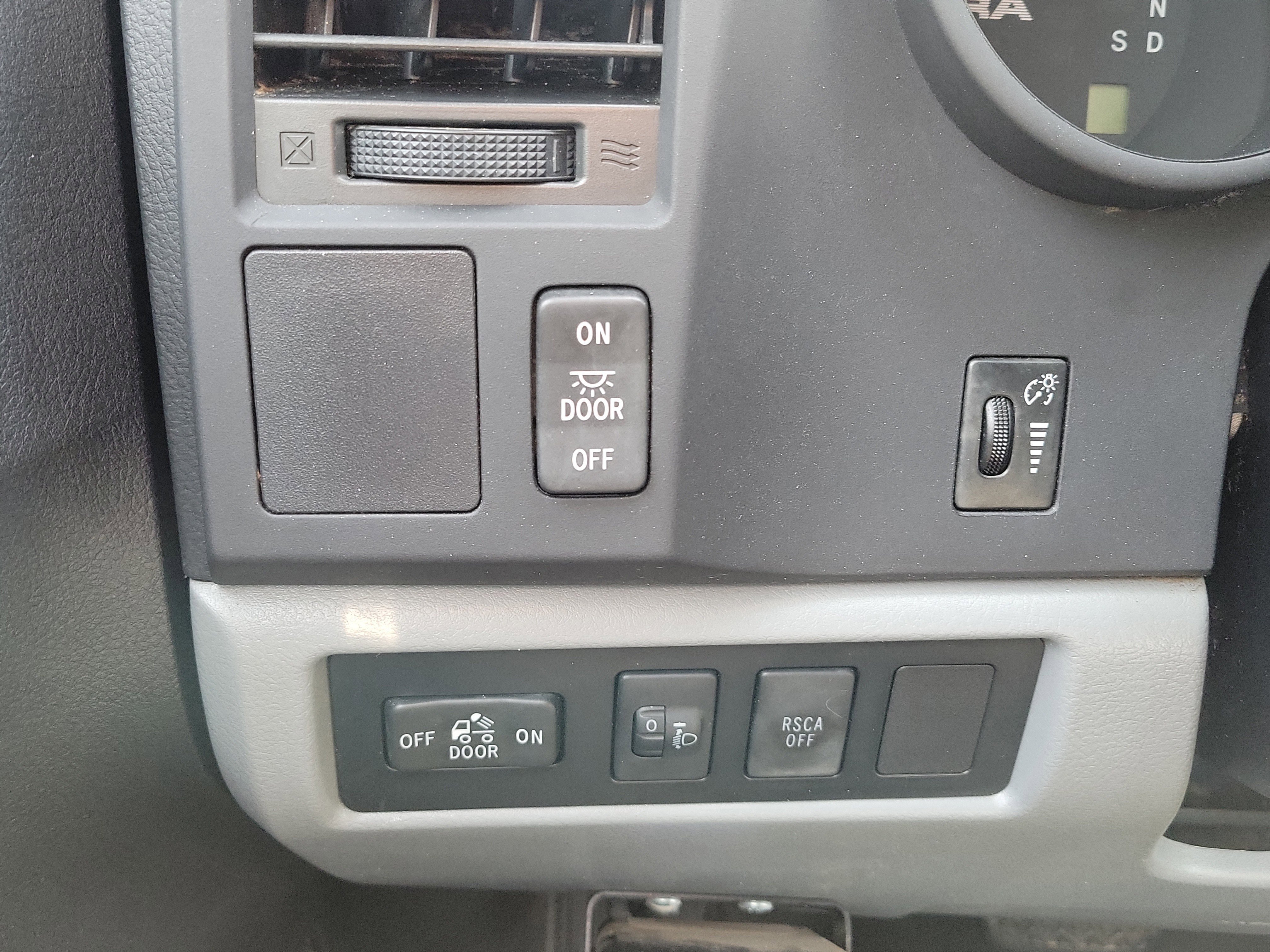 Used 2010 Toyota Tundra 2WD Double Cab image 23
