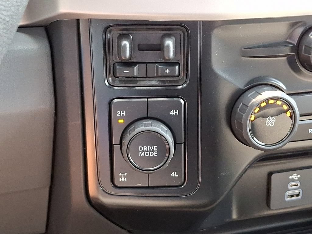 New 2026 Ford F250 XLT AWD/4WD image 16