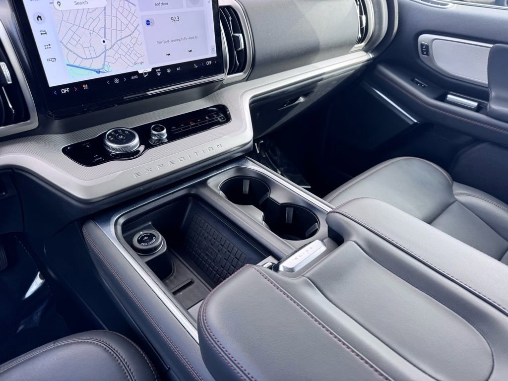 Used 2025 Ford Expedition Max Active image 29