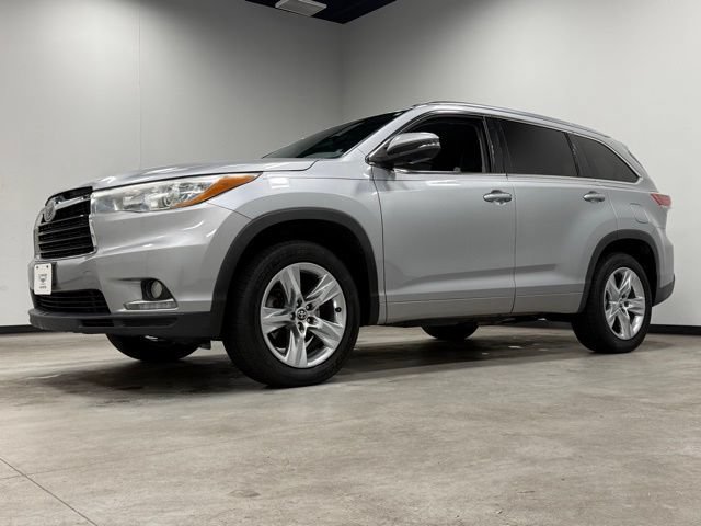 Used 2016 Toyota Highlander Limited Platinum FWD image 5