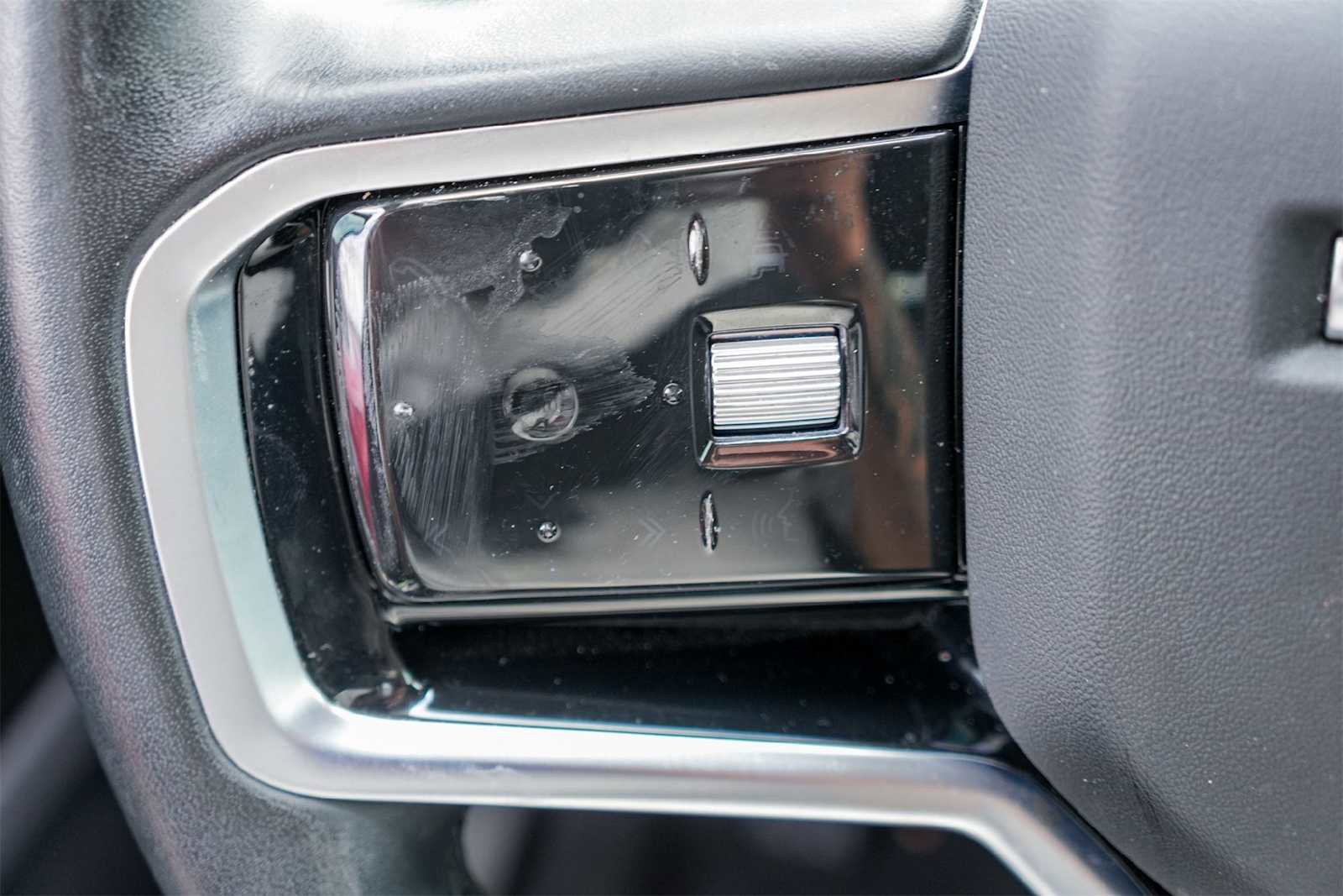 Used 2022 Land Rover Range Rover Evoque S image 25