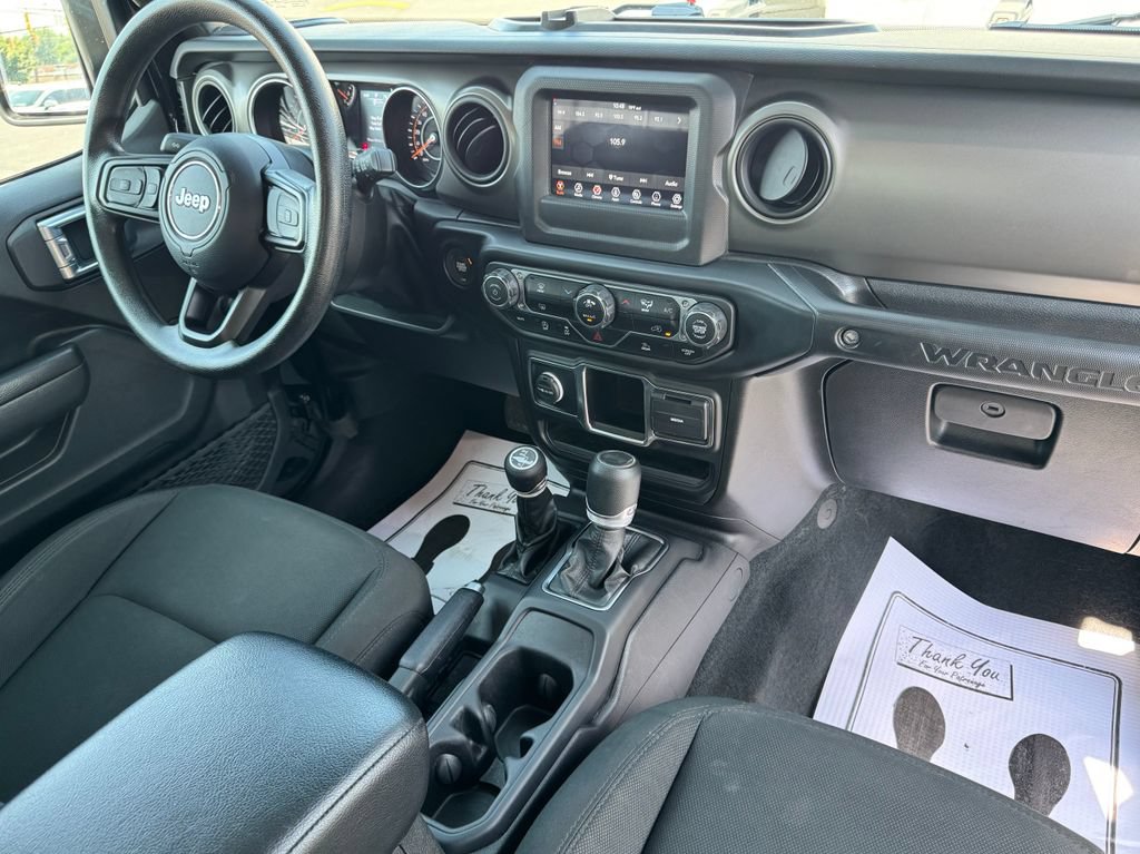 Used 2022 Jeep Wrangler Sport AWD/4WD image 12
