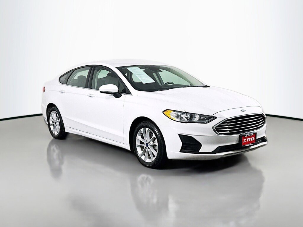 Used 2020 Ford Fusion SE image 7