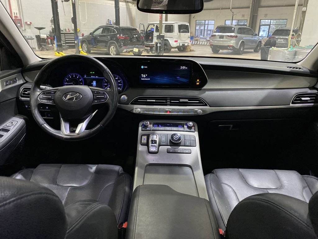 Used 2021 Hyundai Palisade SEL w/ Premium Package image 2
