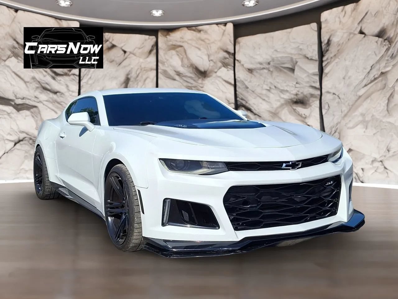 Used 2019 Chevrolet Camaro ZL1 RWD image 1