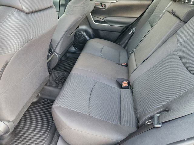 Used 2022 Toyota RAV4 LE image 24