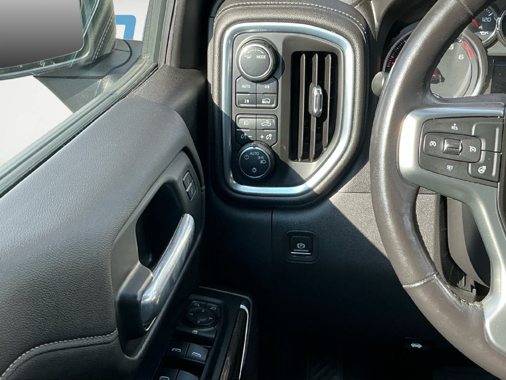 Used 2021 Chevrolet Silverado 1500 RST w/ Bed Protection Package AWD/4WD image 21