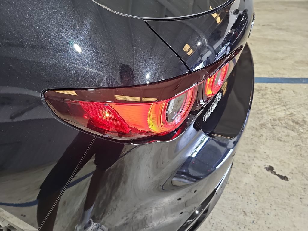 New 2026 MAZDA MAZDA3 2.5 S Hatchback w/ Premium Pkg FWD image 36