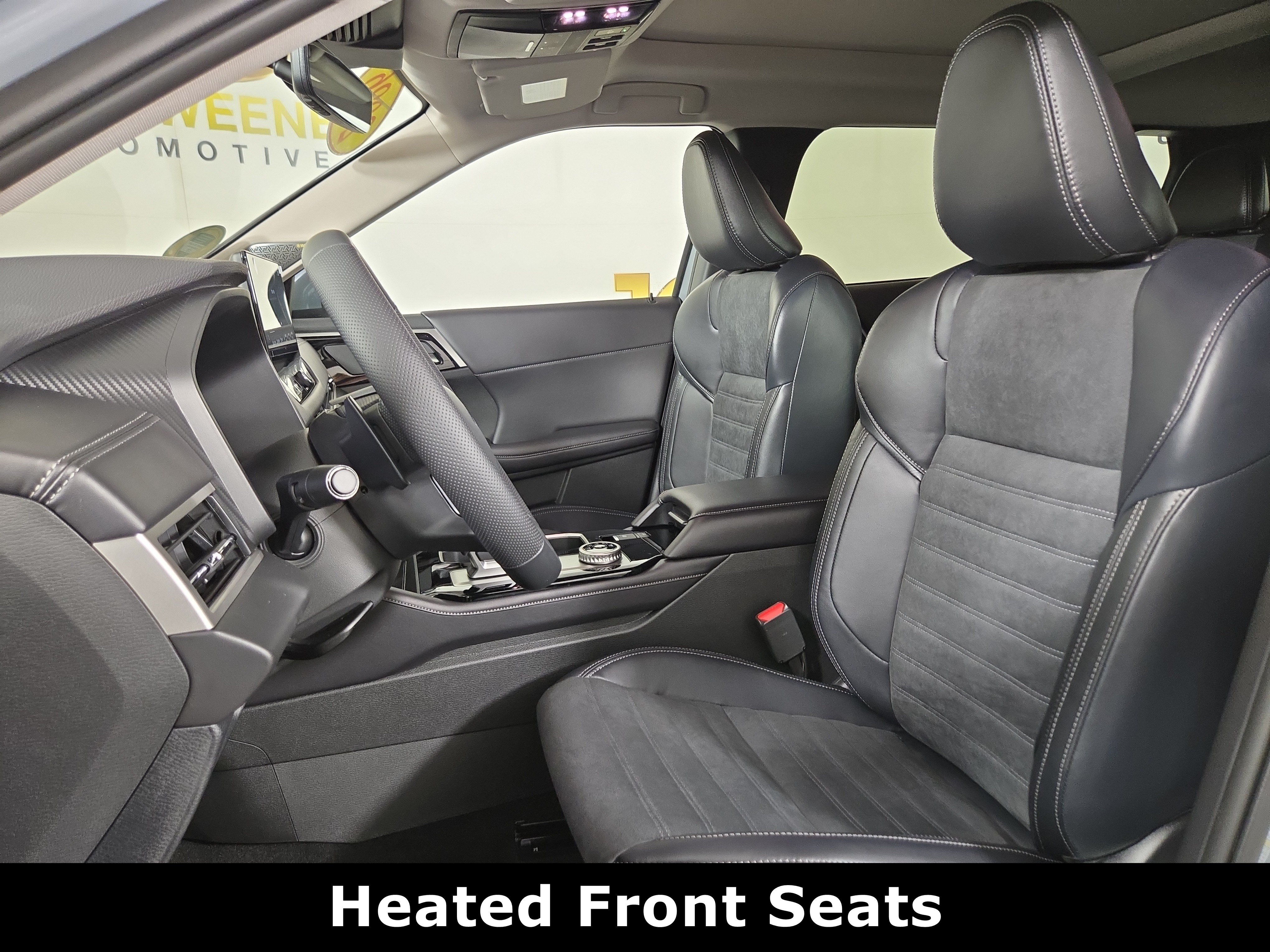 New 2026 Mitsubishi Outlander SE AWD/4WD image 10