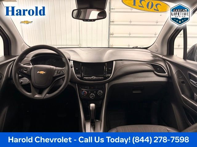 Used 2021 Chevrolet Trax LT AWD/4WD image 13