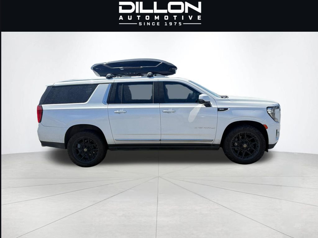 Used 2022 GMC Yukon XL Denali AWD/4WD image 4