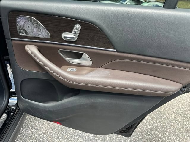Used 2023 Mercedes-Benz GLS 450 4MATIC image 17