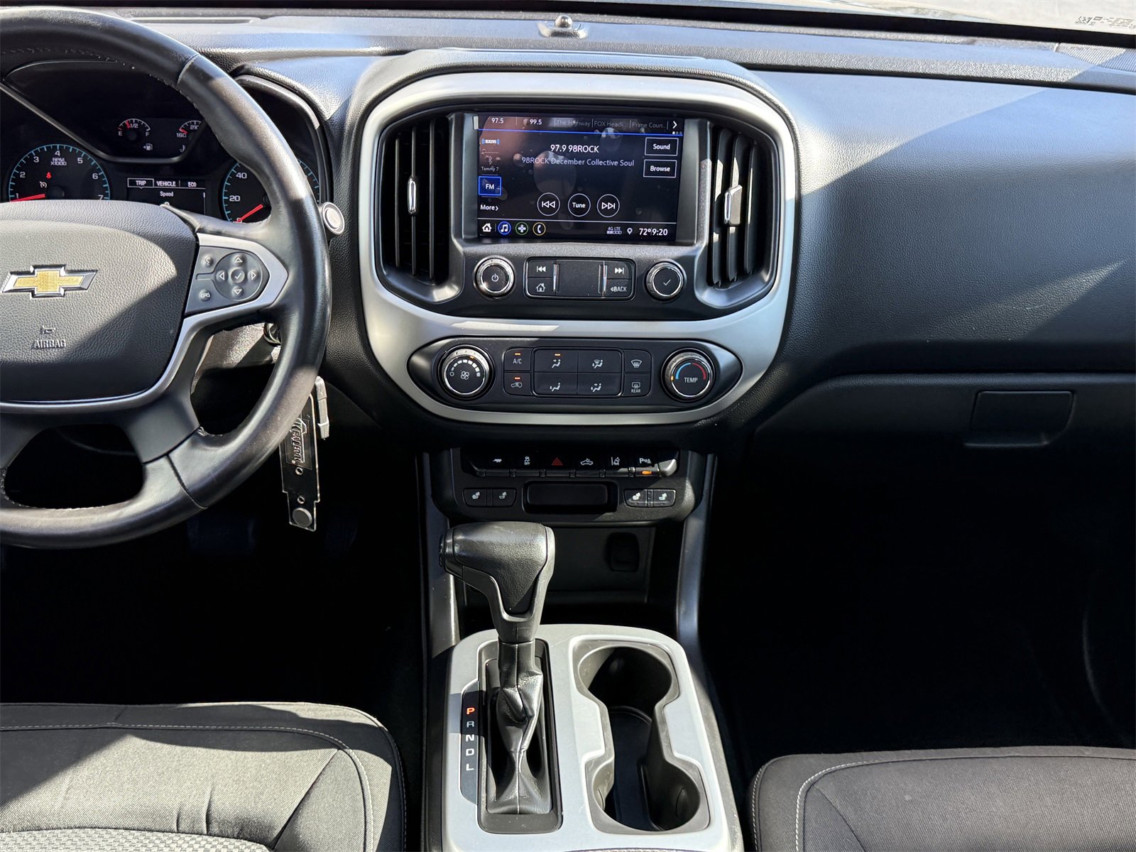 Used 2021 Chevrolet Colorado LT w/ Safety Package image 12