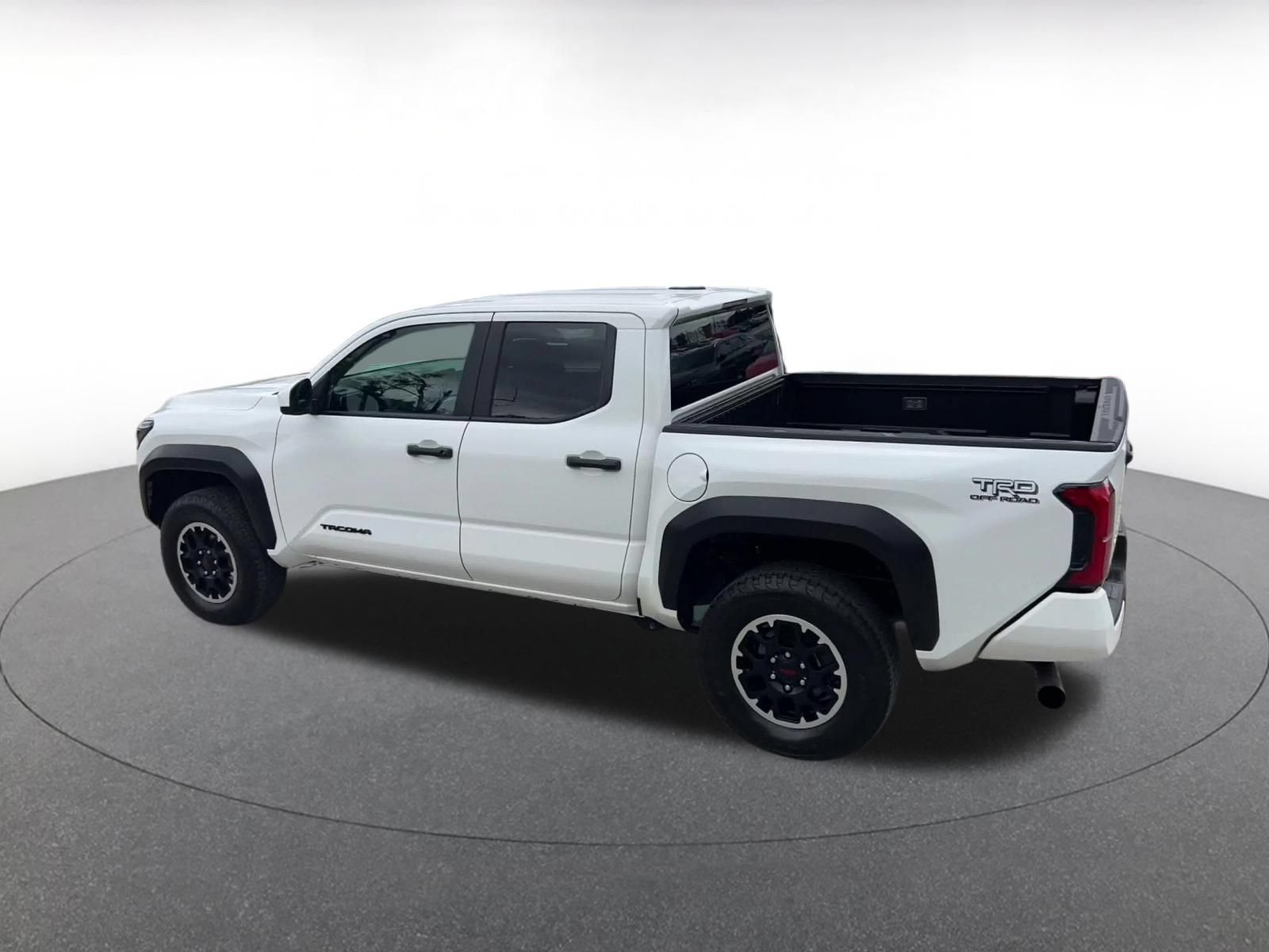 Used 2025 Toyota Tacoma TRD Off-Road AWD/4WD image 10