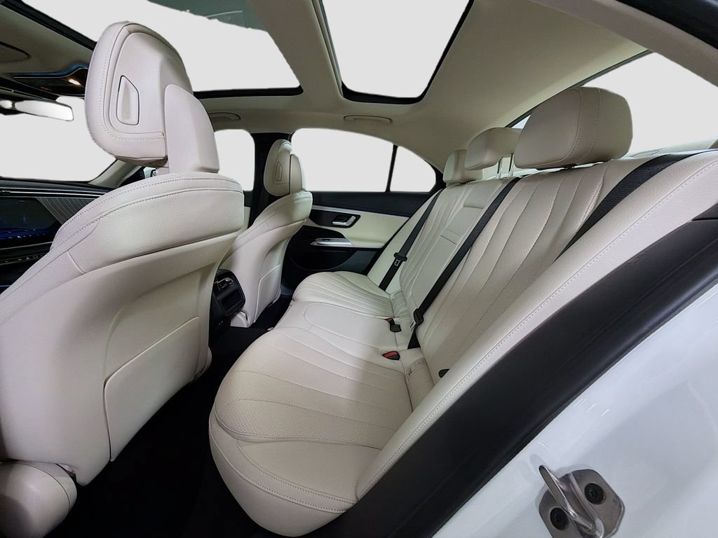 New 2026 Mercedes-Benz E 350 4MATIC Sedan image 24
