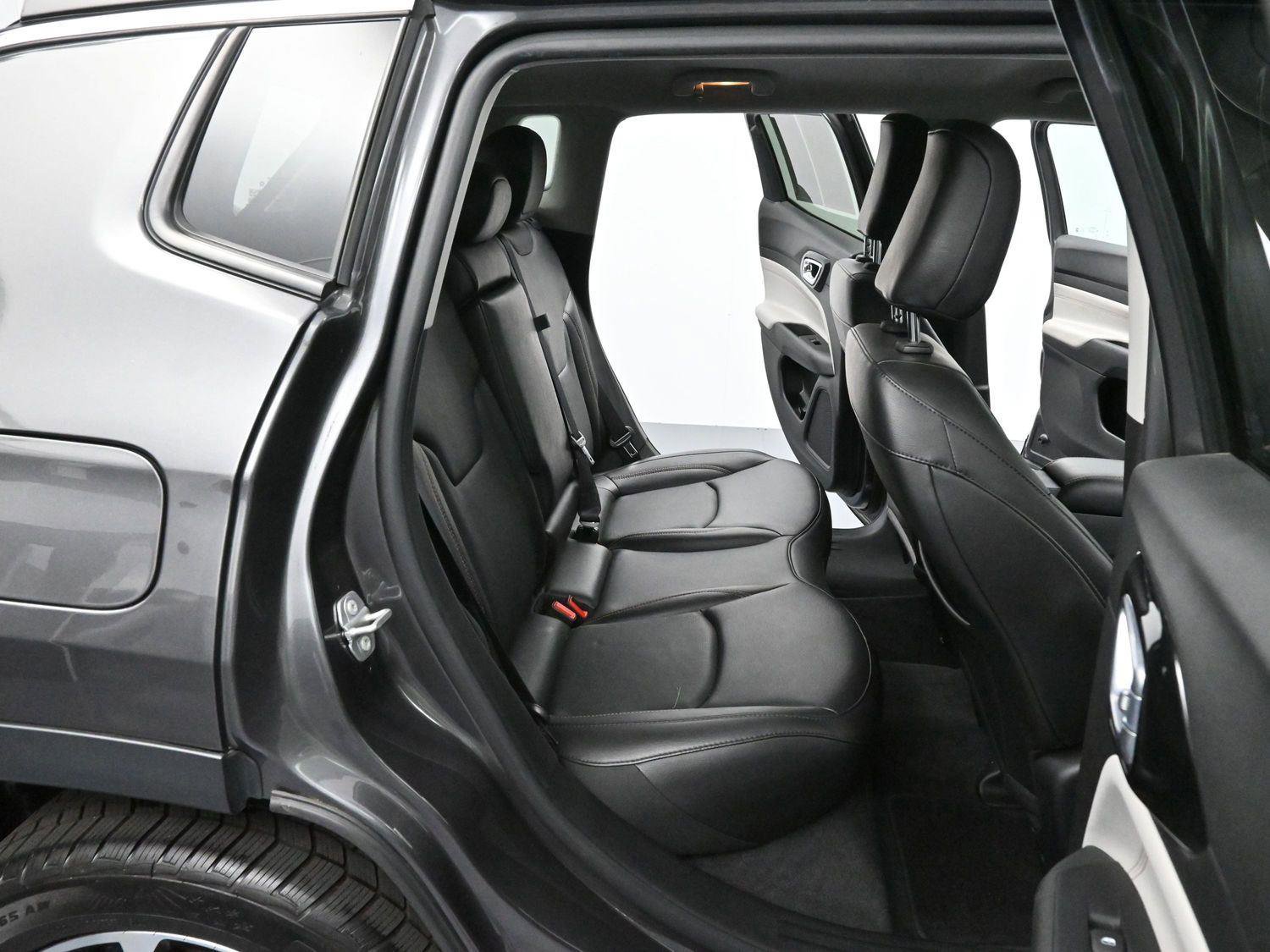 Used 2022 Jeep Compass Limited image 29