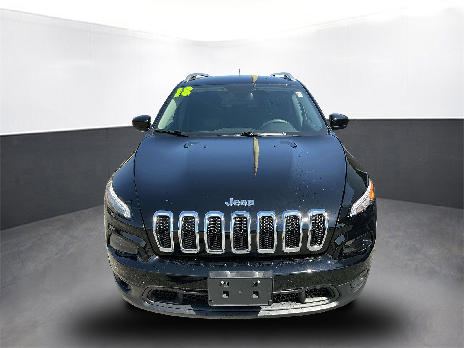 Used 2018 Jeep Cherokee Latitude image 9