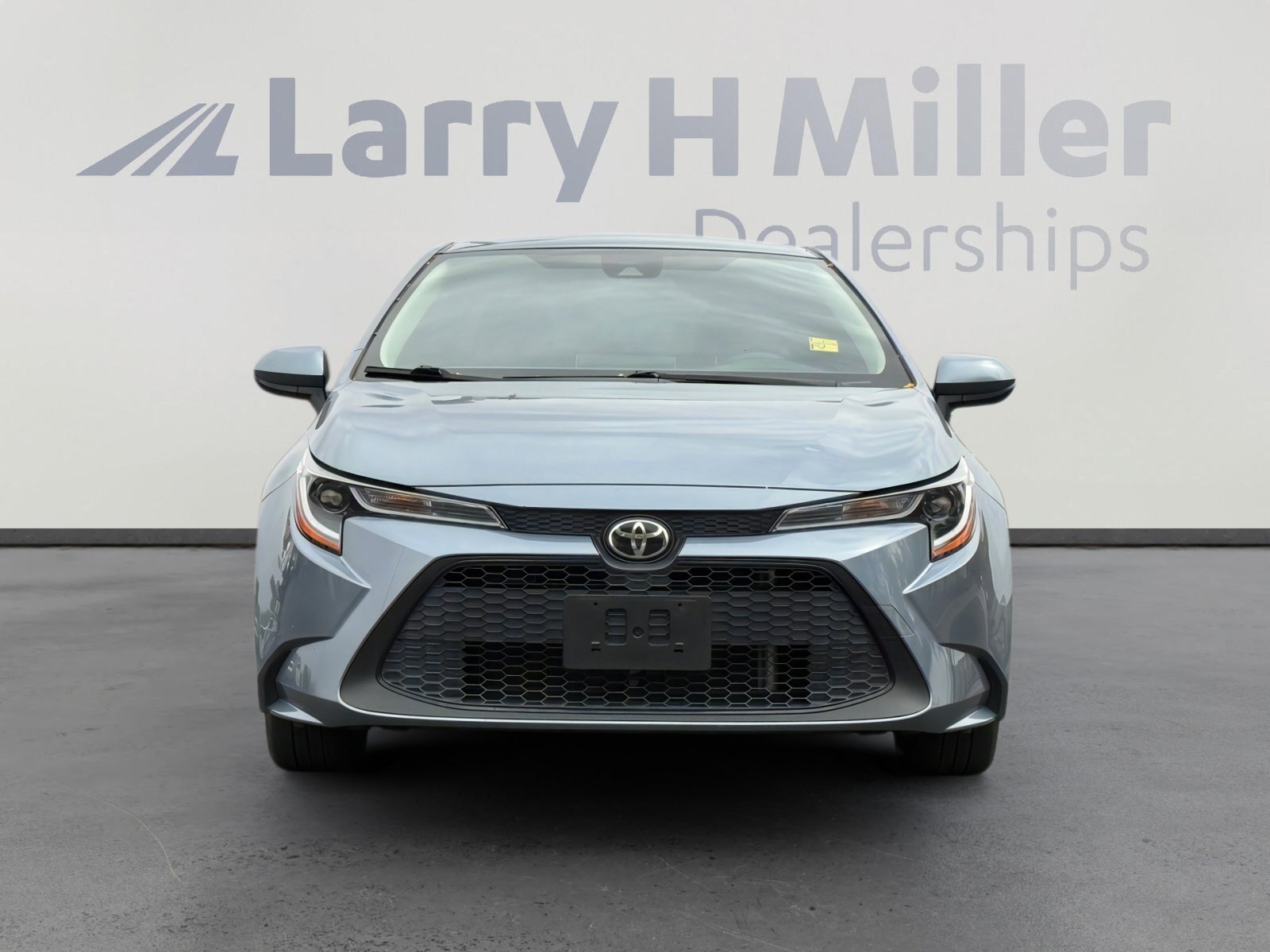 Used 2021 Toyota Corolla LE w/ Carpet Mat Package (TMS) image 4